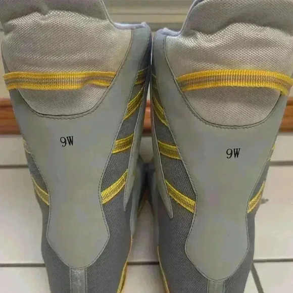 Snowboarding Boots Women Size 9 - Picture 9 of 10